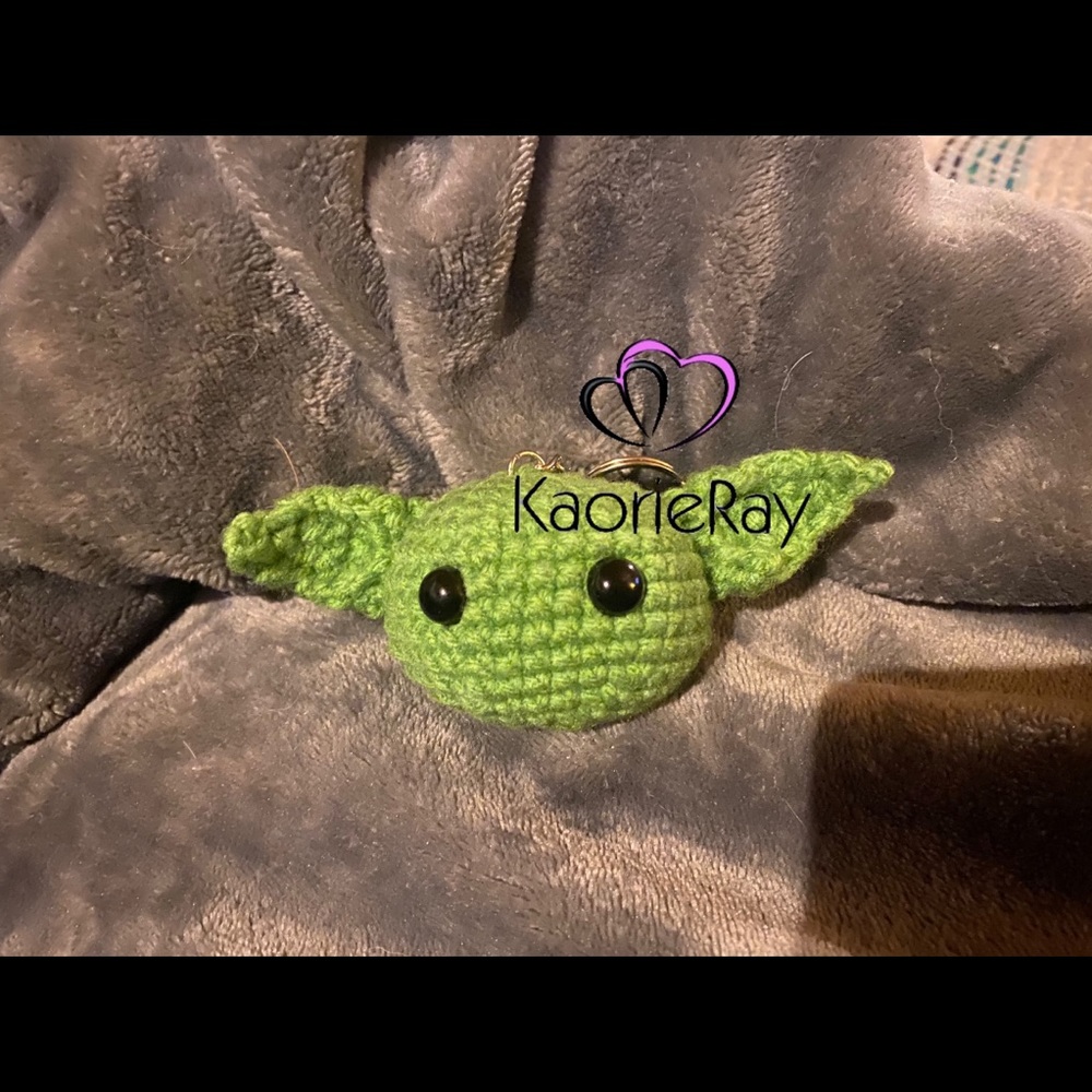 Baby yoda keychain